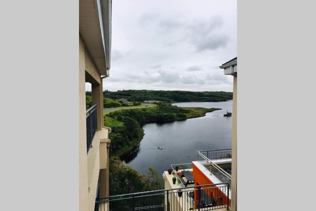 Apartment 4, Clifden Bay Apartments Екстериор снимка