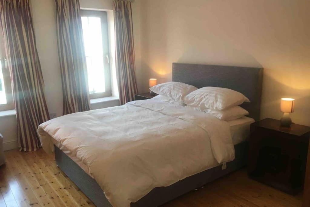 Apartment 4, Clifden Bay Apartments Екстериор снимка