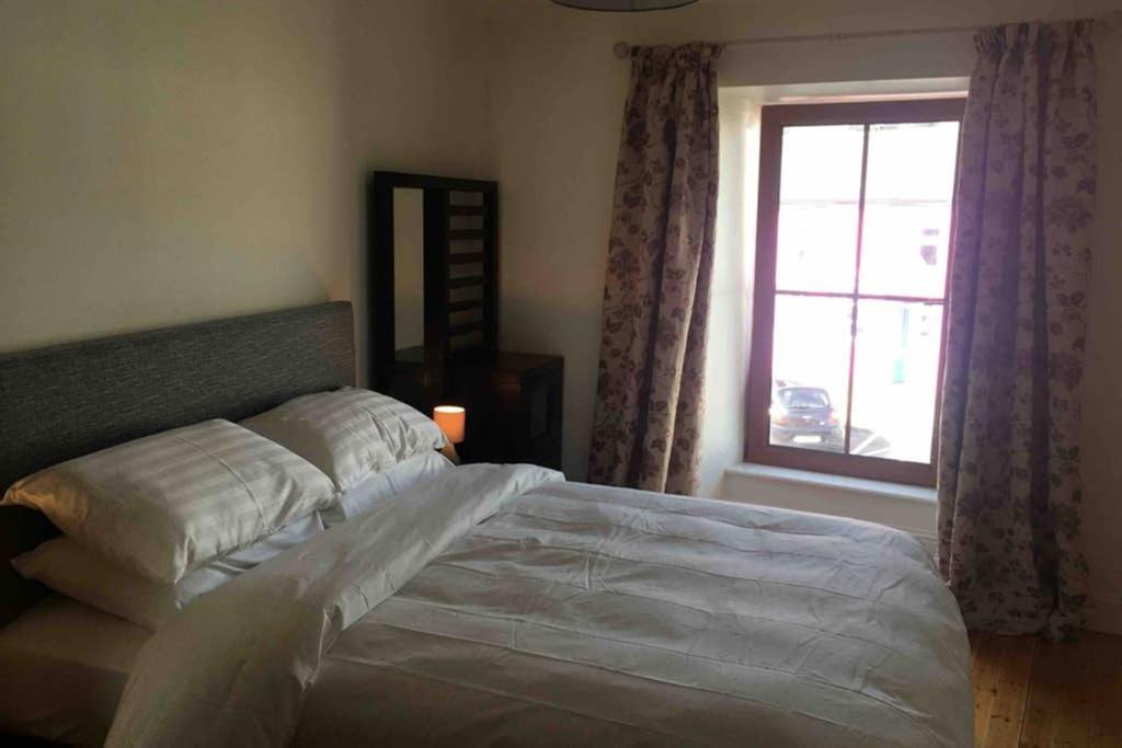 Apartment 4, Clifden Bay Apartments Екстериор снимка
